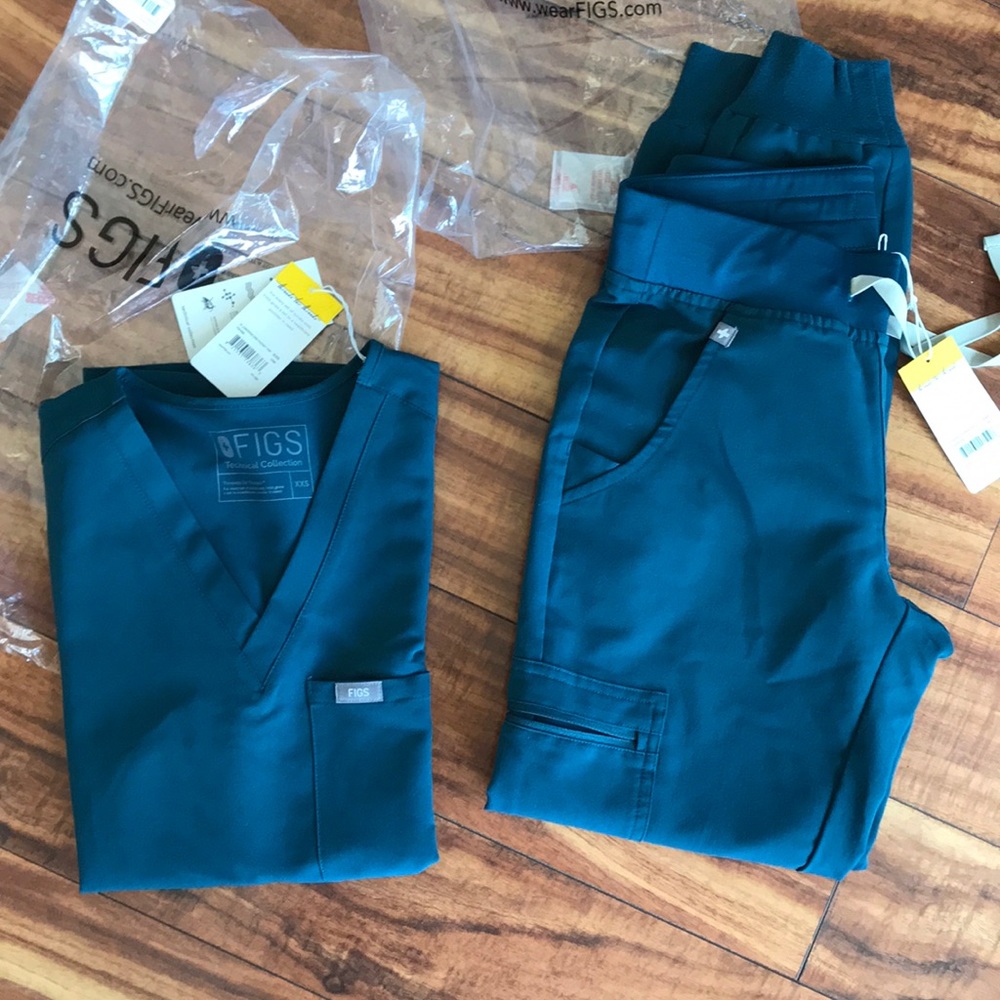 Figs Caribbean Blue Set